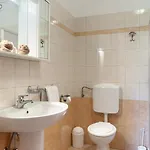 Beautiful Parenzana With Pool In Villa