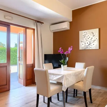 Beautiful Parenzana With Pool In