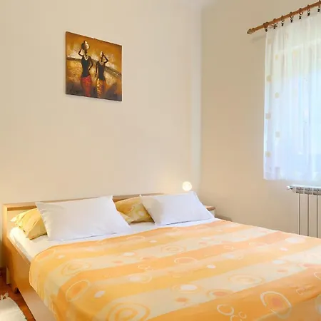 Beautiful Parenzana With Pool In Villa Vižinada